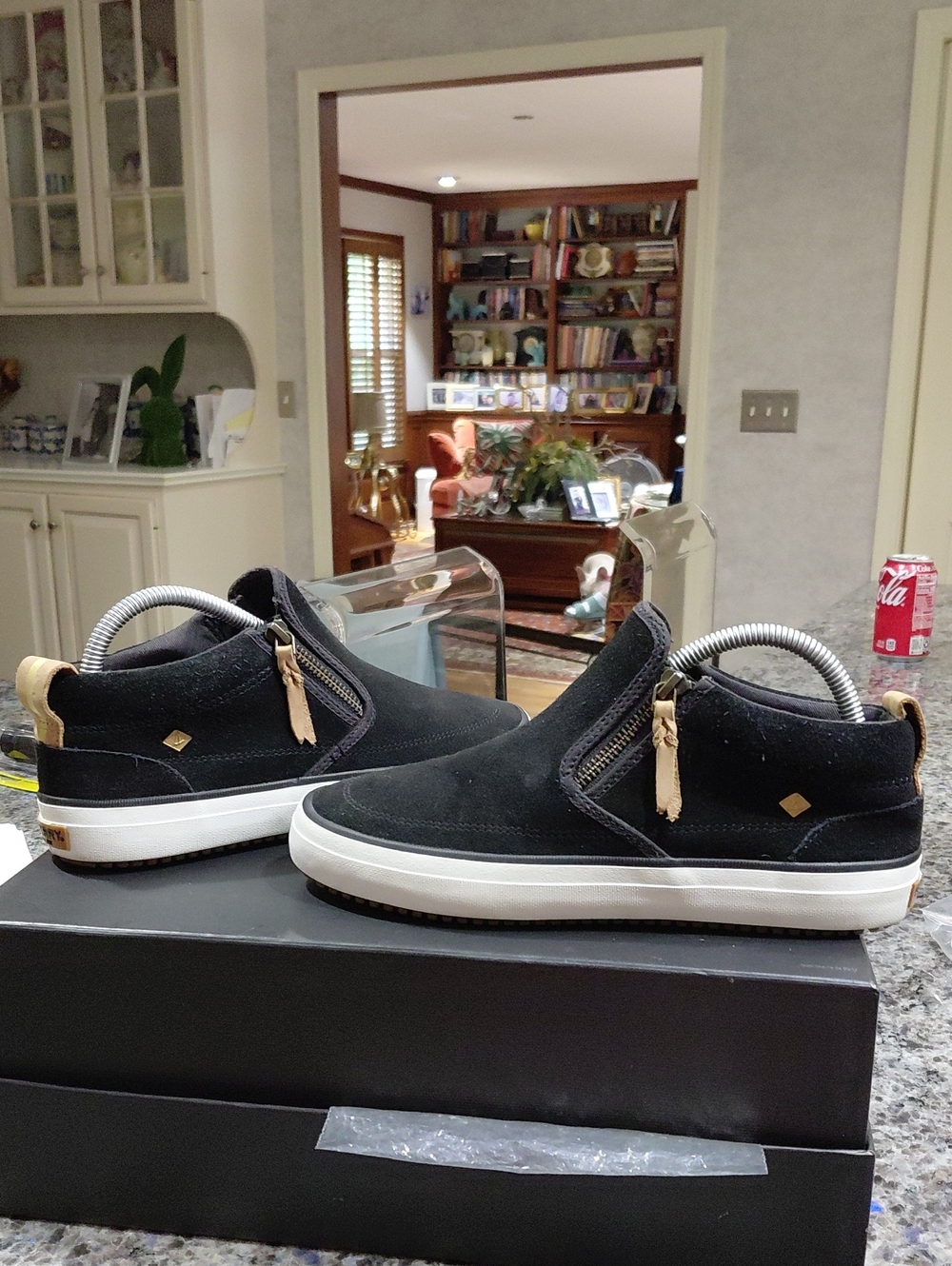 "Sperry"Womens 7.5 Black Suede, Crest Lug Zone,Suede Sneaker Shoes w/Zipper.